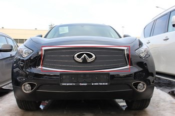 Защитная сетка радиатора ProtectGrille Premium верхняя для Infiniti FX37 II (2012-2013 Черная) - ОбвесКарРу VIN: INFQX70.Premium.top.black. 