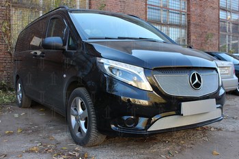Защитная сетка радиатора ProtectGrille Premium нижняя для Mercedes-Benz V-class (2014-2016 Хром) - ОбвесКарРу VIN: MBVITO14.PREMIUM.bot.chro. 
