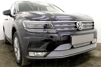 Защитная сетка радиатора ProtectGrille Premium нижняя для Volkswagen Tiguan (2016-н.в. Хром) - ОбвесКарРу VIN: WVTIG16.PREMIUM.bot.chrom. 