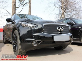 Защитная сетка радиатора ProtectGrille Premium верхняя для Infiniti FX37 II (2012-2013 Черная) - ОбвесКарРу VIN: INFQX70.PREMIUM.CAM.top.b. 