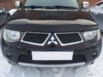 Защитная сетка радиатора ProtectGrille верхняя для Mitsubishi L200 (2010-2013 Черная)