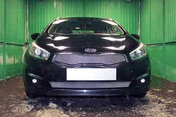 Защитная сетка радиатора ProtectGrille верхняя для KIA Ceed (2015-н.в. Хром) - ОбвесКарРу VIN: KCII15.top.chrome. 