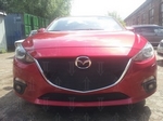 Защитная сетка радиатора ProtectGrille верхняя с парктронником для Mazda 3 (2013-2015 Черная)