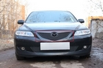 Защитная сетка радиатора ProtectGrille верхняя для Mazda 6 (2002-2005 Черная)